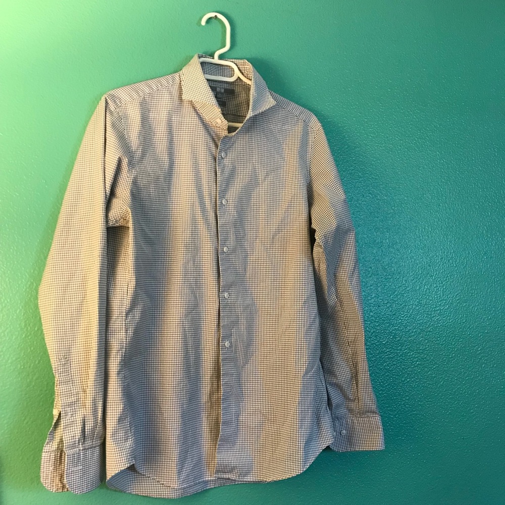 Ubiqlo Slim fit button up shirt